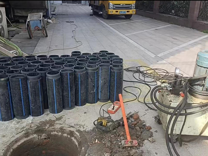 泸县PE置换管厂家 DN315置换管 非开挖管短管置换